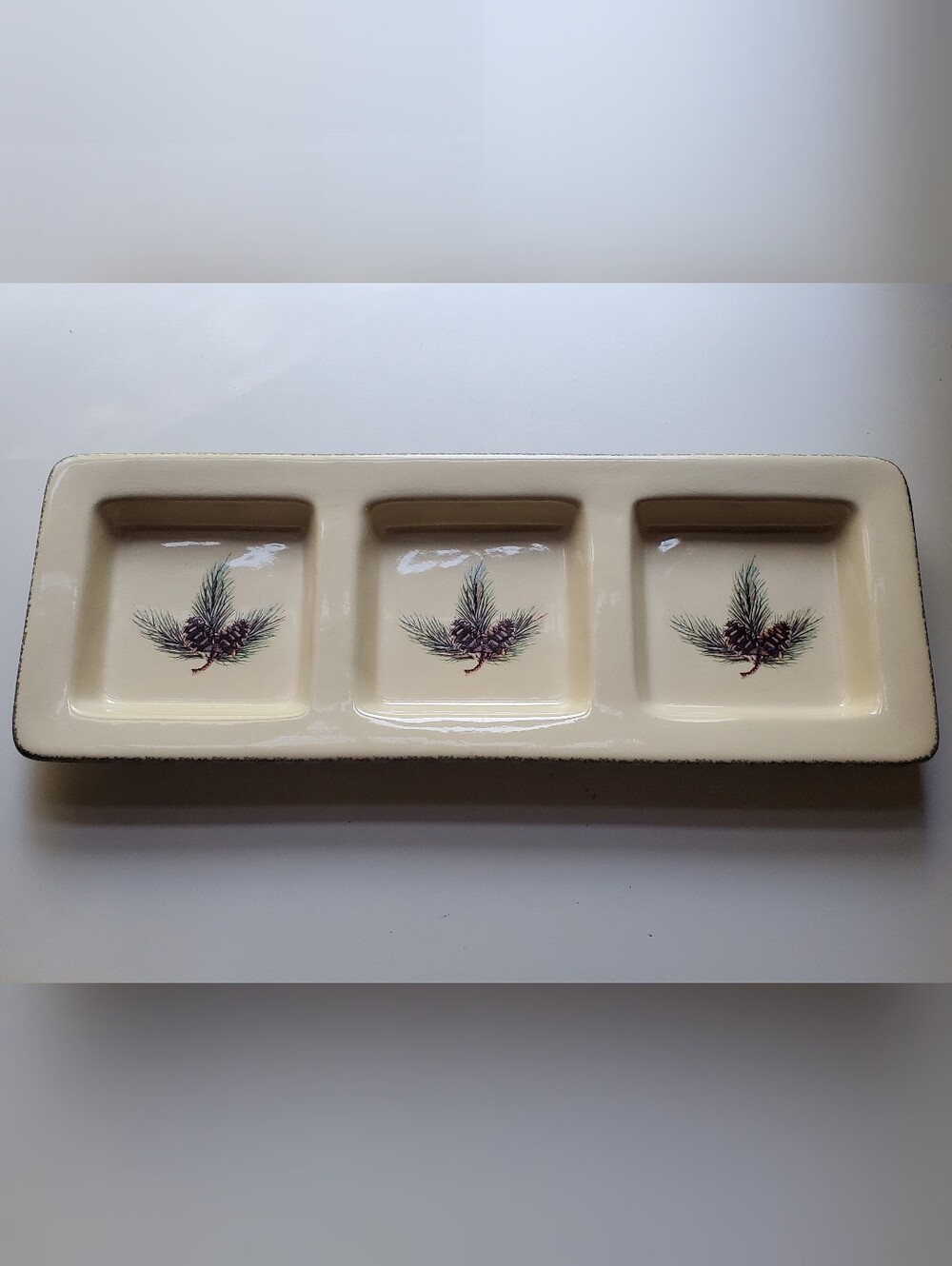 Home& Garden Party Northwoods Stoneware  3-Compartment Serving Tray Pinecone